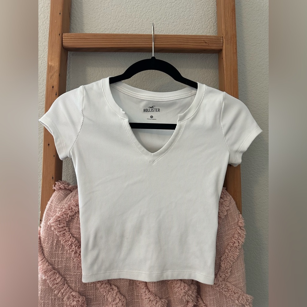 Hollister Tee